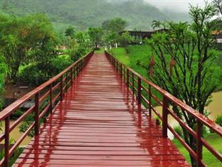 The Banyan Leaf Resort Suan Phueng Extérieur photo